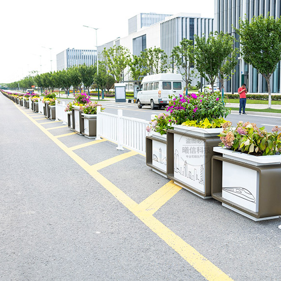 道路隔離花箱鈑金花箱江蘇案例